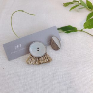 Shell fringe × wood mirror （BEIGE）