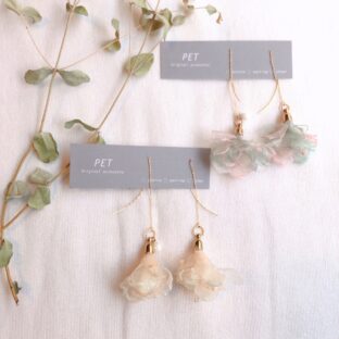 フリルフラワー（ピアス）