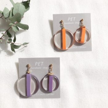 大きなおはじきの耳飾り【orange・purple】（ピアス・イヤリング）