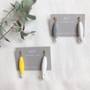 なつめガラスM【gray・yellow】（ピアス・イヤリング）